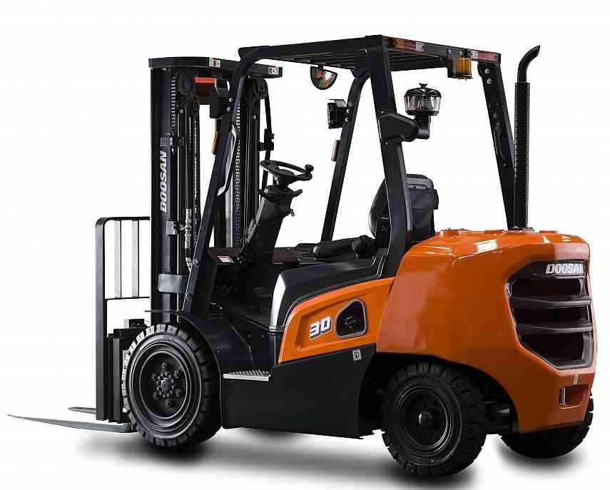 Дизельный погрузчик Doosan D25NX