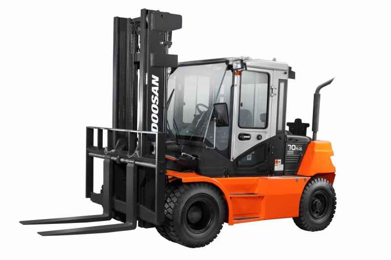 Дизельный погрузчик Doosan D80S-7