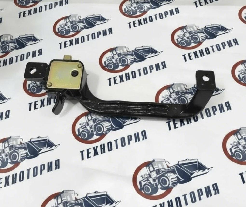 Замок задней форточки CPCD30/35, для вилочного погрузчика Фото 1 Замок задней форточки CPCD30/35, для вилочного погрузчика Фото 1