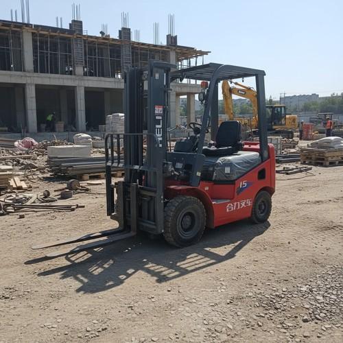 Вилочник CPCD15 на стройплощадке